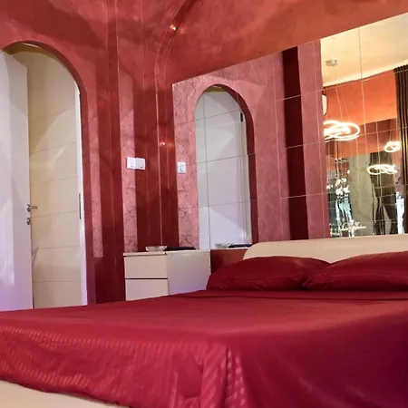 Stek Red Apartment